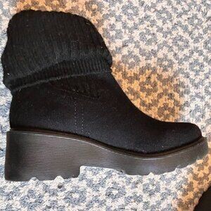Vivaia Platform Chunky Wool Wedge Boots